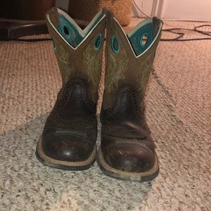 Ariat cowgirl boots
